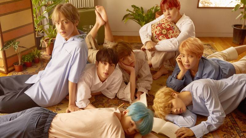 BTS schaffen es als erste Band aus Korea ihren aktuellen Hit in den deutschen Single-Charts zu platzieren.