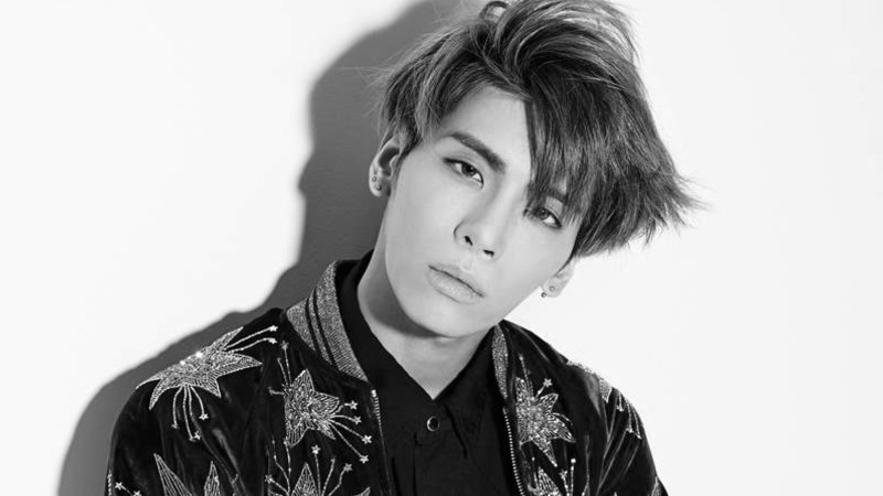 K-Pop Star Jonghyun stirbt mit nur 27 Jahren. Die Fans auf der ganzen Welt trauern um ihr Idol.